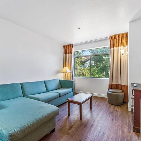 Chandler 1 Bedroom Apt エクステリア 写真